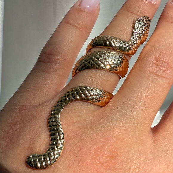 New Anthropologe sepentiGold Snake Ring - Picture 7 of 11